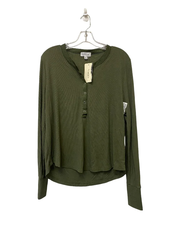 Top Long Sleeve By Evereve In Green, Size: Xl