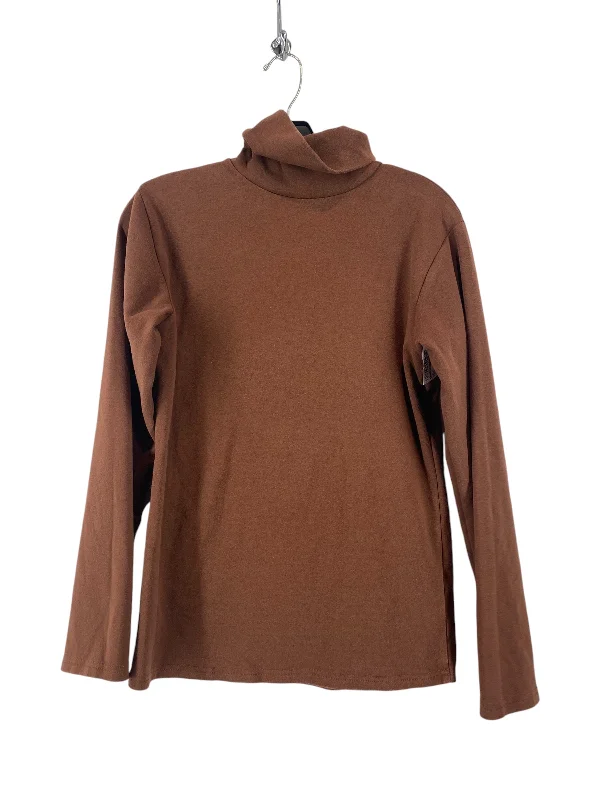 Top Long Sleeve By Clothes Mentor In Brown, Size: M