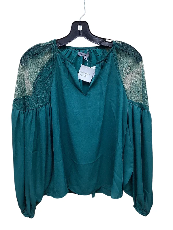 Top Long Sleeve By Wishlist In Green, Size: S