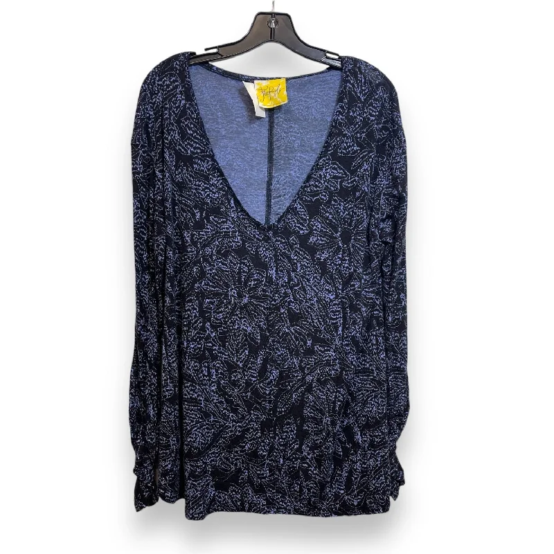 Top Long Sleeve By Free People In Black Blue, Size: L