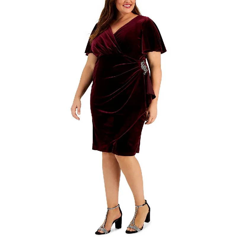 SLNY Womens Plus Velvet Midi Sheath Dress