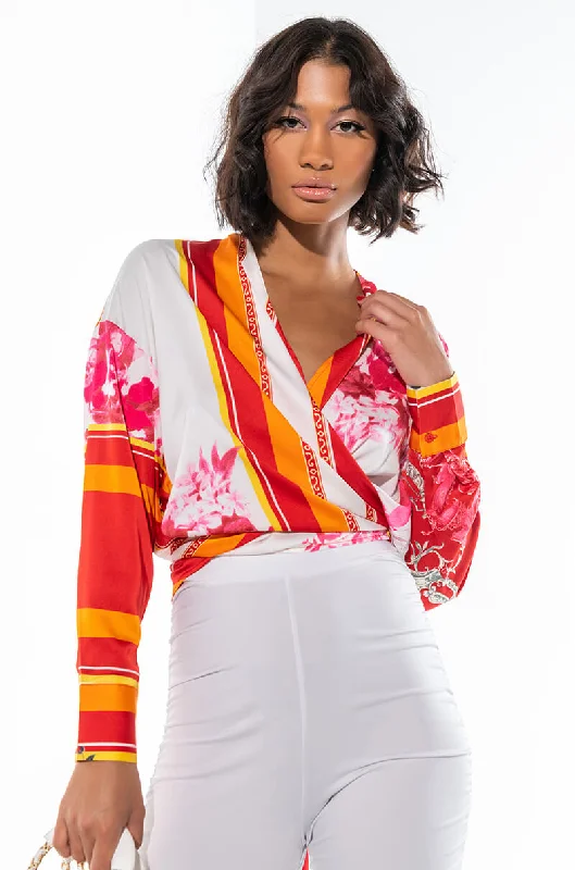 RESORT VIBES TIE FRONT TOP RED MULTI