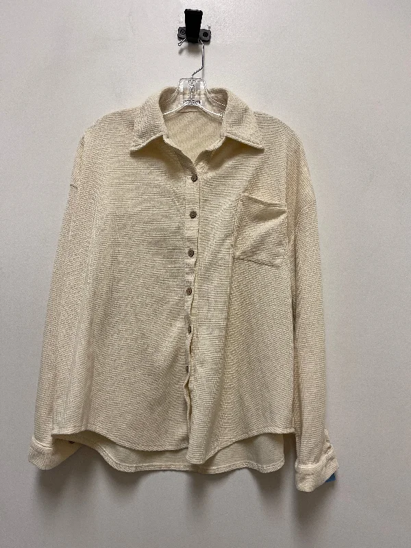 Blouse Long Sleeve By Clothes Mentor In Cream, Size: Xl