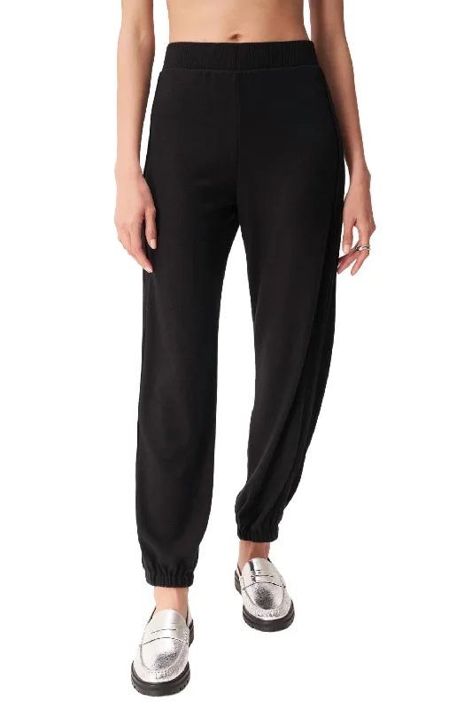 Just Relax Cozy Jogger In Black