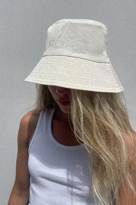 REFINED EMBROIDERED BUCKET HAT